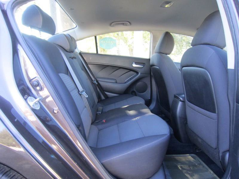 Used 2017 Kia Forte LX w/ LX Popular Package FWD image 18