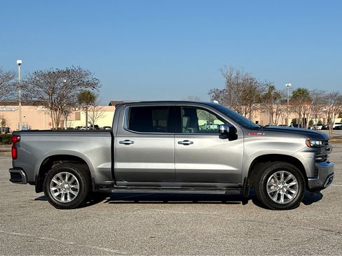 Used 2022 Chevrolet Silverado 1500 LTZ w/ LTZ Convenience Package II image 22