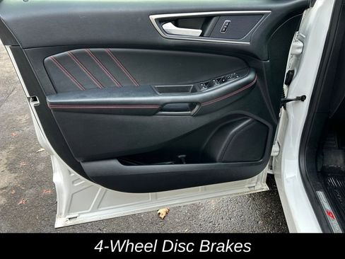 Used 2023 Ford Edge ST-Line w/ Class II Trailer Tow Package image 12