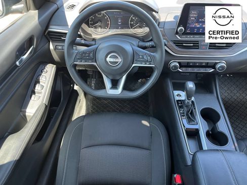 Certified 2025 Nissan Altima 2.5 SV FWD image 13