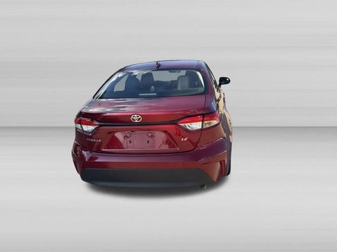 Used 2025 Toyota Corolla LE FWD image 6