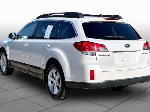 Used 2013 Subaru Outback 2.5i Limited AWD/4WD image 12