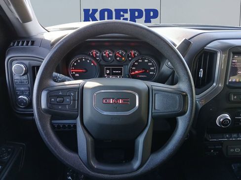Used 2025 GMC Sierra 2500 Pro w/ Convenience Package image 13