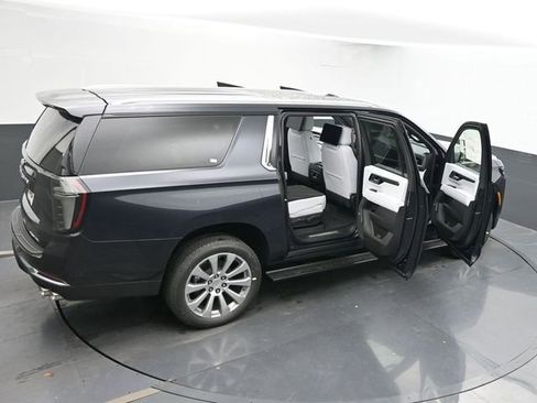 New 2026 Chevrolet Suburban Premier image 72