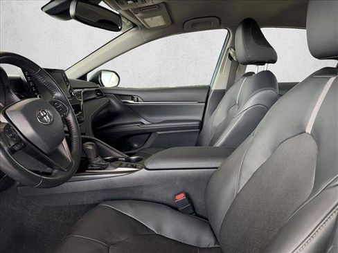 Used 2024 Toyota Camry XSE FWD image 9