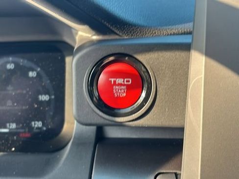 New 2025 Toyota Tacoma TRD Off-Road AWD/4WD image 15