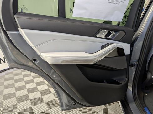 New 2026 BMW X5 xDrive40i image 17