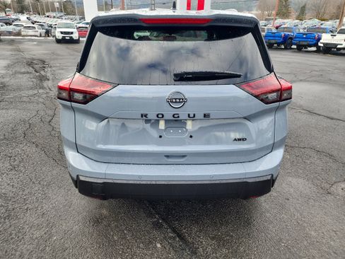 New 2026 Nissan Rogue SV image 7