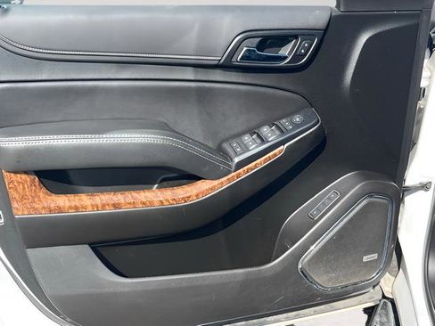 Used 2019 Chevrolet Suburban Premier w/ RST 6.2L Performance Edition AWD/4WD image 15