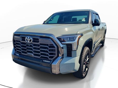 Used 2026 Toyota Tundra Platinum w/ TRD Off-Road Package AWD/4WD image 3