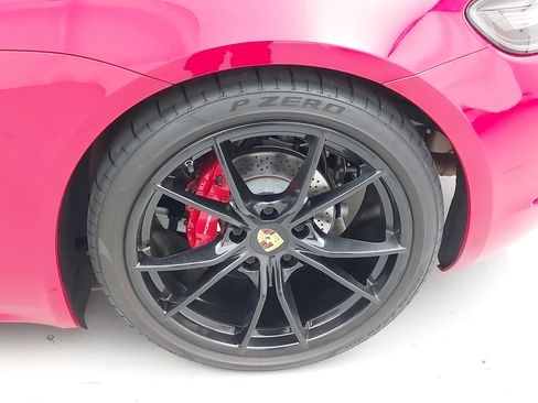 Used 2018 Porsche 718 Cayman GTS image 30