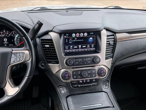 Used 2018 GMC Yukon XL Denali image 7
