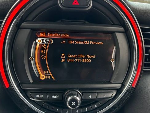 Used 2015 MINI Cooper 2-Door Hardtop image 22