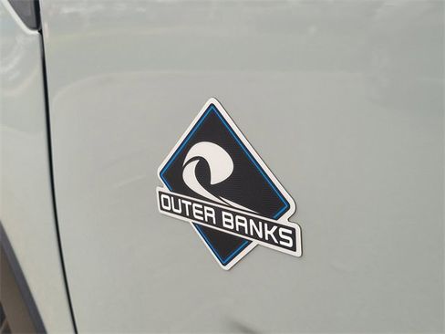 Used 2023 Ford Bronco Sport Outer Banks w/ Tech Package image 6