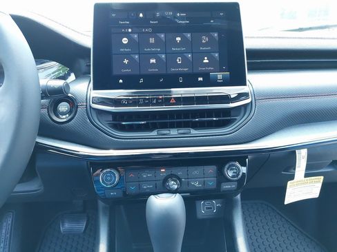 Used 2023 Jeep Compass Trailhawk w/ Trailer Tow Group image 25