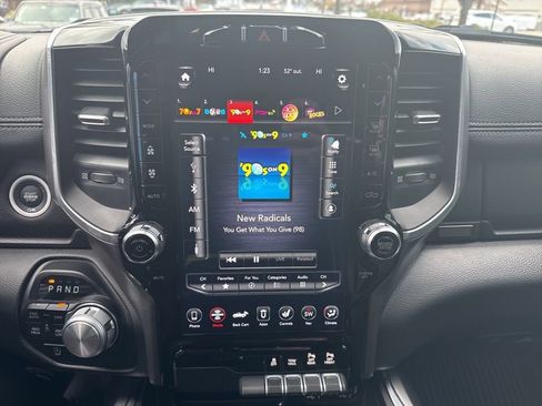 Used 2020 RAM 1500 Laramie image 9