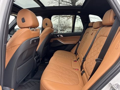 Certified 2024 BMW X5 xDrive40i w/ Premium Package image 11