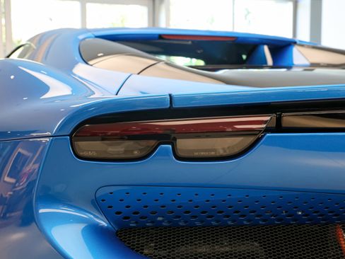 Used 2024 Ferrari 296 GTS image 35