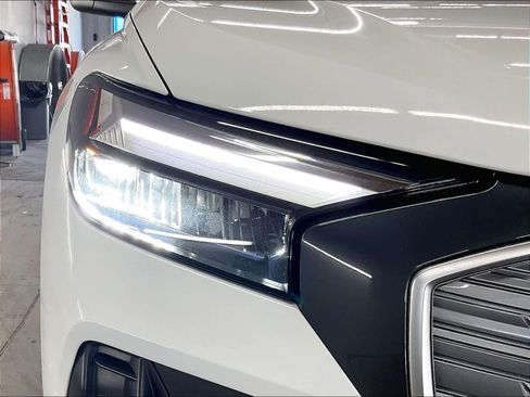 Used 2023 Audi Q4 e-tron Premium Plus w/ Premium Plus image 29