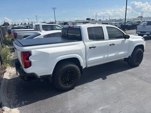 Used 2024 Chevrolet Colorado W/T RWD image 4