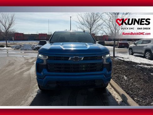 Used 2022 Chevrolet Silverado 1500 RST w/ Z71 Off-Road Package AWD/4WD image 3