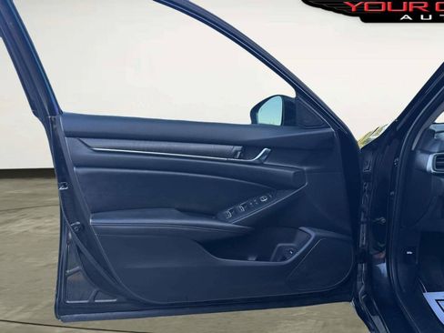Used 2020 Honda Accord EX image 12