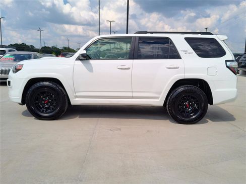 Used 2023 Toyota 4Runner TRD Sport image 3
