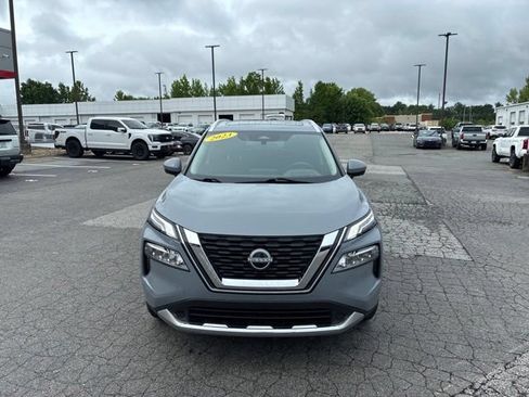 Used 2023 Nissan Rogue Platinum w/ Platinum Premium Package FWD image 2