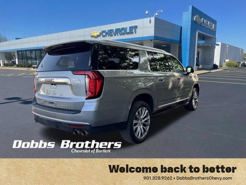 Used 2023 GMC Yukon XL Denali AWD/4WD image 8