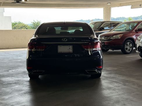Used 2017 Lexus LS 460 RWD image 8