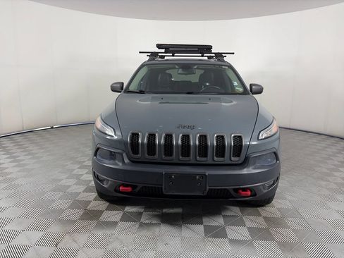 Used 2014 Jeep Cherokee Trailhawk w/ Cold Weather Group AWD/4WD image 2