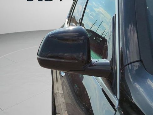 Used 2023 BMW X5 xDrive45e image 12