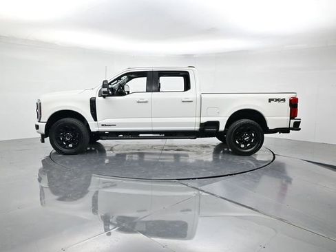 New 2026 Ford F250 Lariat w/ Black Appearance Package AWD/4WD image 8