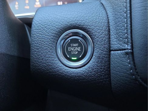 Used 2023 GMC Yukon Denali w/ Denali Reserve Package image 20