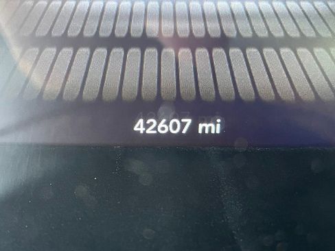 Used 2021 Dodge Challenger R/T w/ Shaker Package image 15