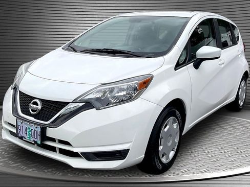 Used 2019 Nissan Versa Note SV FWD image 3