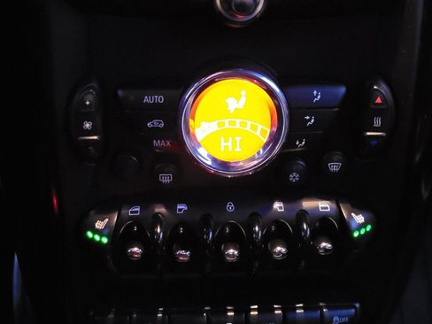 Used 2011 MINI Cooper Countryman S image 28