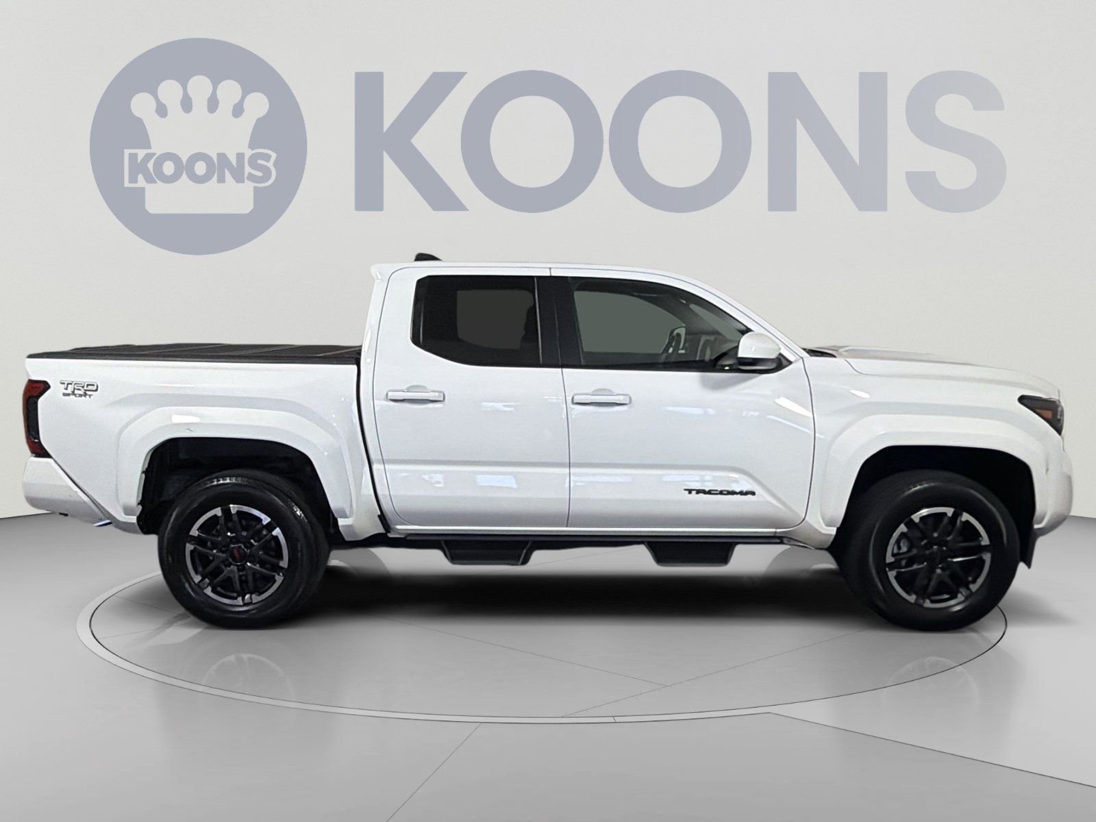 Used 2024 Toyota Tacoma TRD Sport AWD/4WD image 8