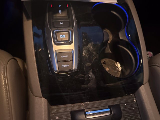 Used 2016 Honda Pilot Touring image 12