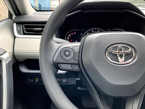 Used 2024 Toyota RAV4 XLE w/ Convenience Package FWD image 24