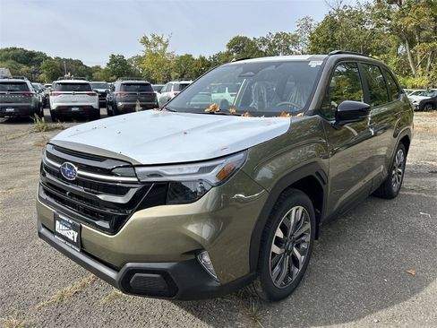 New 2025 Subaru Forester Touring image 4