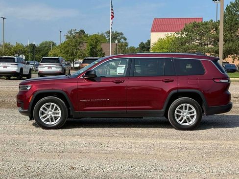 Used 2022 Jeep Grand Cherokee L Laredo w/ Luxury Tech Group I AWD/4WD image 9