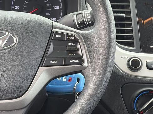 Used 2022 Hyundai Accent SE FWD image 23