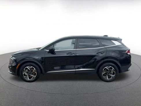 Used 2025 Kia Sportage LX FWD image 7