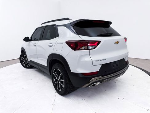 Used 2023 Chevrolet TrailBlazer ACTIV w/ Sun and Liftgate Package image 2