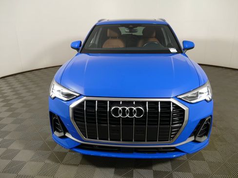 Used 2023 Audi Q3 2.0T Premium w/ Convenience Package AWD/4WD image 8