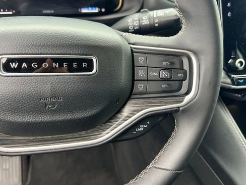Used 2024 Jeep Wagoneer L Series II w/ Flexible Seating Group AWD/4WD image 22