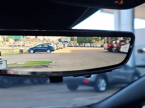 New 2026 Chevrolet Equinox EV LT w/ Convenience Package II image 21