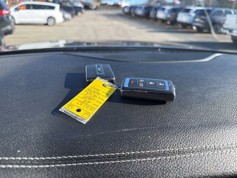 Certified 2022 Jeep Grand Cherokee Limited image 17