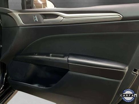 Used 2019 Ford Fusion SE image 70